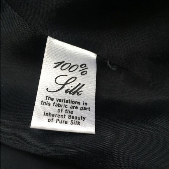 David Hayes black blazer 100%  pure silk rhinestone button sz small vintage - Picture 11 of 12